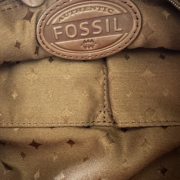 Women's Fossil Explorer Messenger Bag Fold Over Tote Crossbody RED Large - Picture 6 of 10